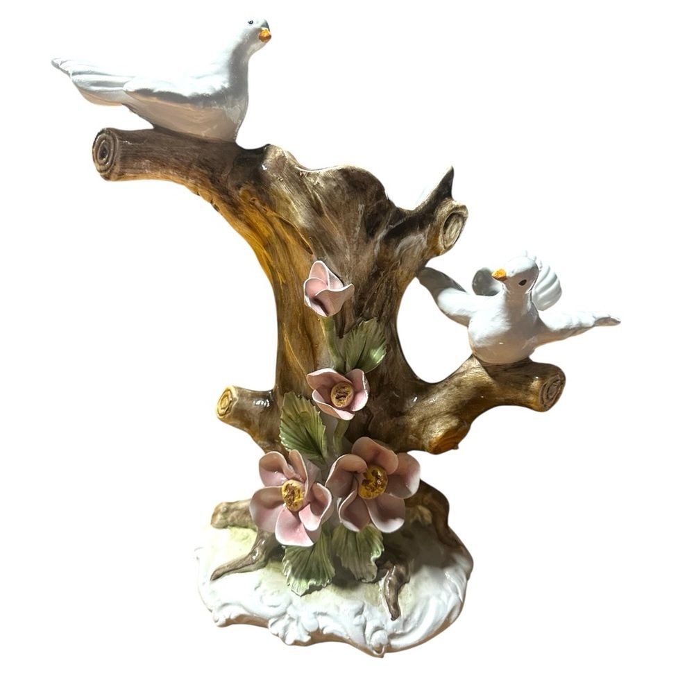 Vintage Capodimonte porcelain vase features tree trunk, branches, flowers, doves